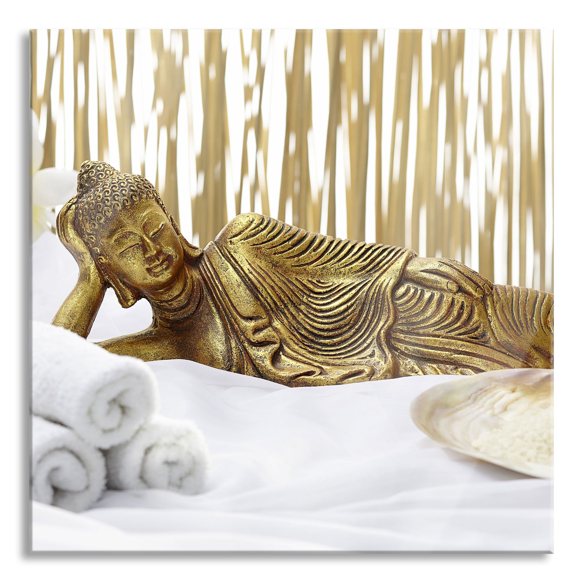 goldener Buddha auf Handtuch, Glasbild Quadratisch Angebot