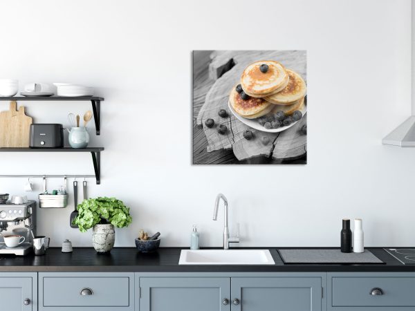 leckere Pancakes mit Blaubeeren, Glasbild Quadratisch Im Angebot – Bild 3