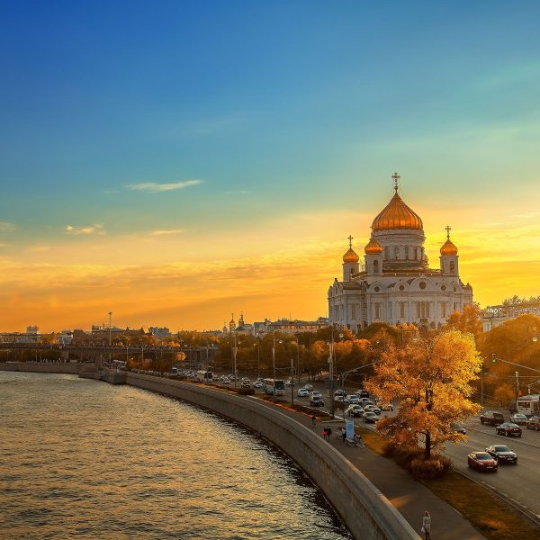 Sonnenuntergang in Moskau, Glasbild Quadratisch Mode – Bild 5
