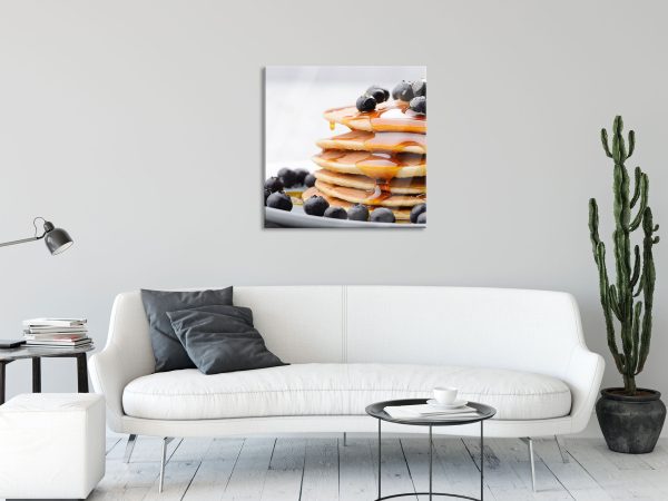 Pancakes mit Sirup und Blaubeeren, Glasbild Quadratisch Angebot – Bild 2