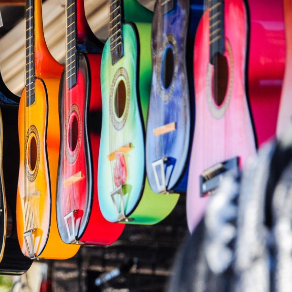 bunte Gitarren, Glasbild Quadratisch Schn?ppchen – Bild 5