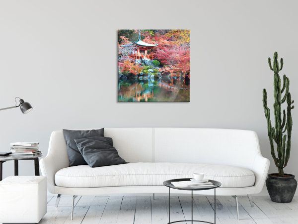 Wunderschönes Kloster in Japan, Glasbild Quadratisch Zu verkaufen – Bild 2