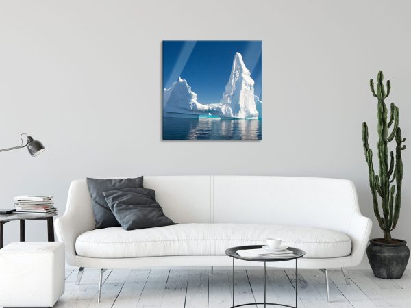 Riesiger kunstvoller Eisberg, Glasbild Quadratisch Im Angebot – Bild 2