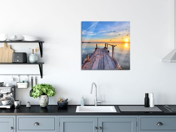 Steg mit Möwen bei Sonnenuntergang, Glasbild Quadratisch Im Angebot – Bild 3
